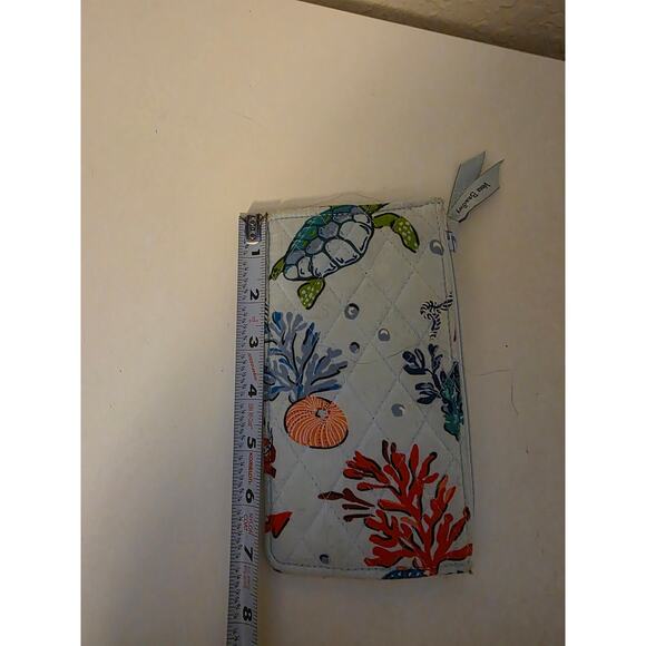 Vera Bradley Quilted Flat Wallet Card Case Turtle Shells Sea Life 7 X 4 - Picture 3 of 5